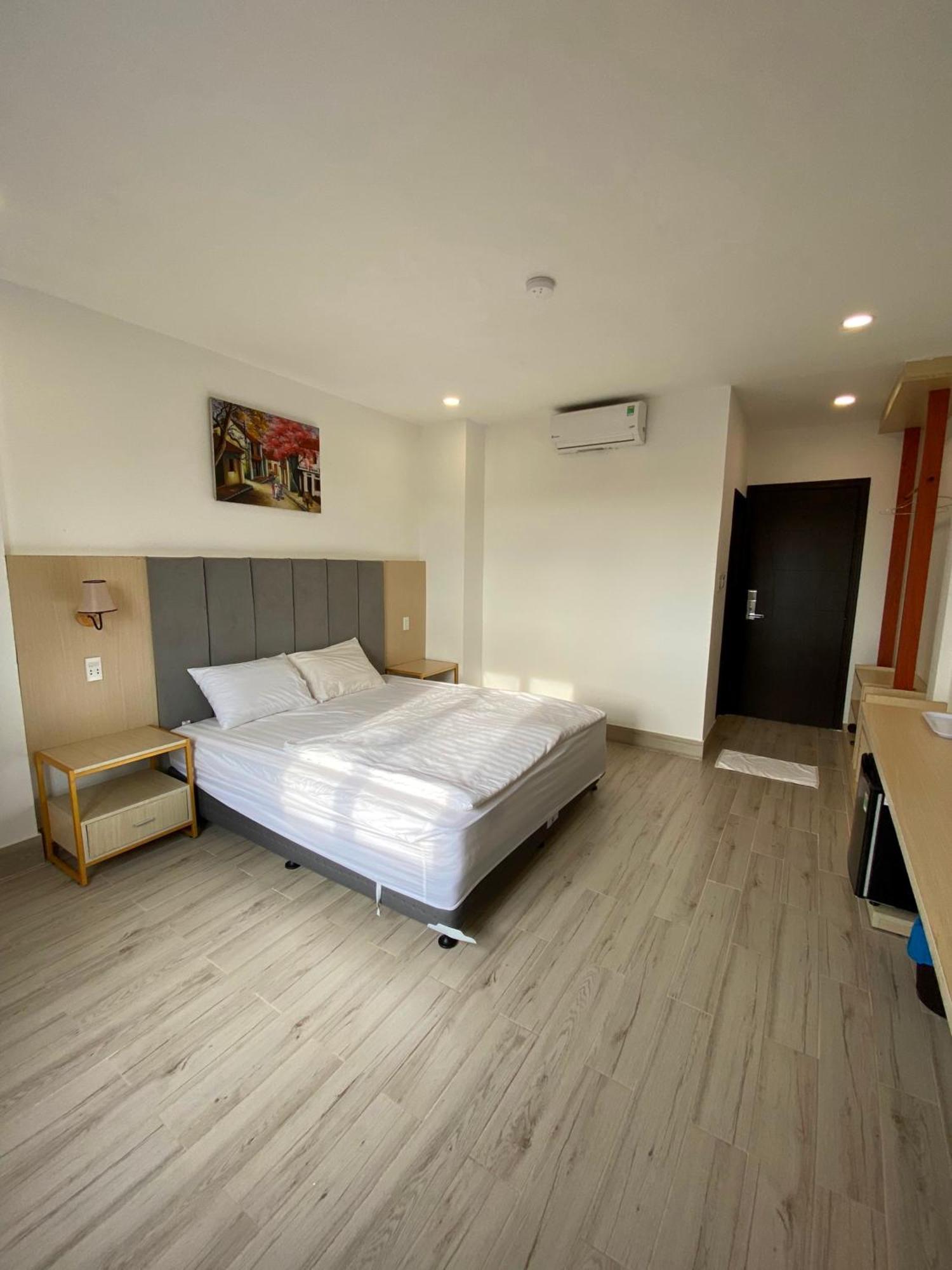Ht Hotel Xuyên Mộc Exteriér fotografie